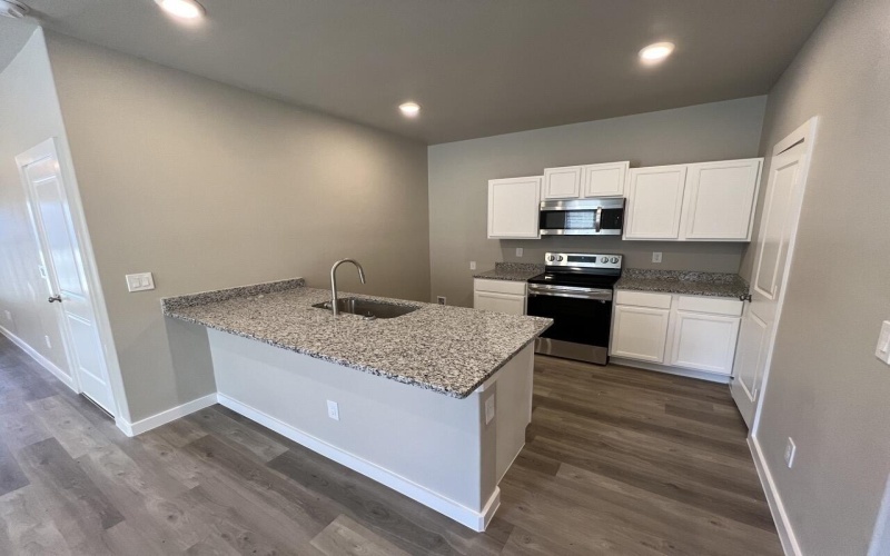 2005 Corpus Avenue unit: B #B, Wolfforth, TX 79382, 3 Bedrooms Bedrooms, ,2 BathroomsBathrooms,Residential,For Sale,2005 Corpus Avenue unit: B,0,202561456