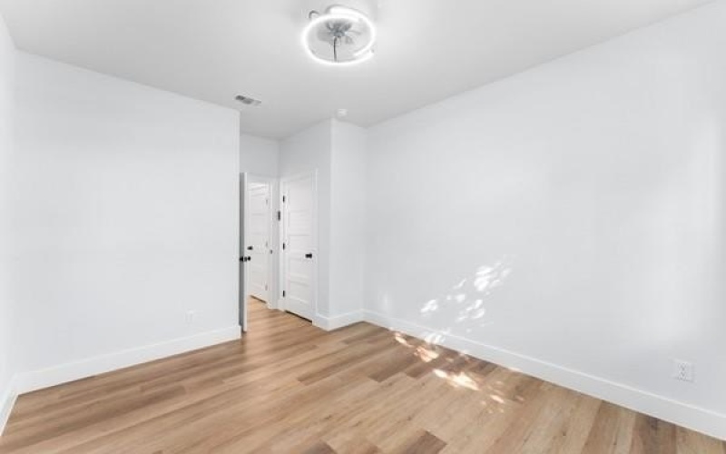 2504 Oxford Avenue, Fort Worth, TX 76106, 4 Bedrooms Bedrooms, ,2 BathroomsBathrooms,Residential,For Sale,2504 Oxford Avenue,0,21063008