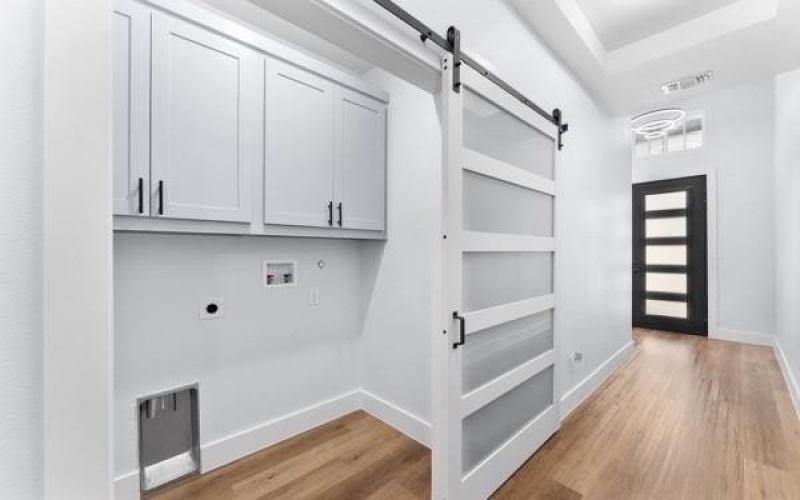 2504 Oxford Avenue, Fort Worth, TX 76106, 4 Bedrooms Bedrooms, ,2 BathroomsBathrooms,Residential,For Sale,2504 Oxford Avenue,0,21063008