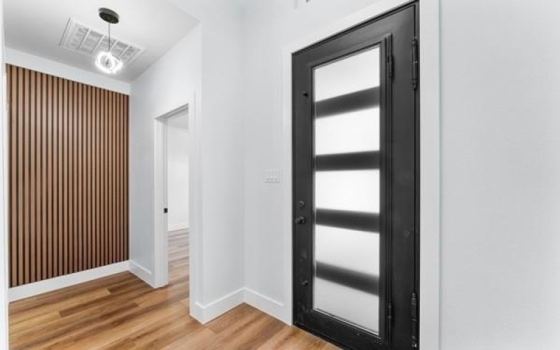 2504 Oxford Avenue, Fort Worth, TX 76106, 4 Bedrooms Bedrooms, ,2 BathroomsBathrooms,Residential,For Sale,2504 Oxford Avenue,0,21063008