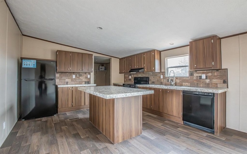 2053 Denver Road, Sunset, TX 76270, 5 Bedrooms Bedrooms, ,3 BathroomsBathrooms,Residential,For Sale,2053 Denver Road,0,21073252