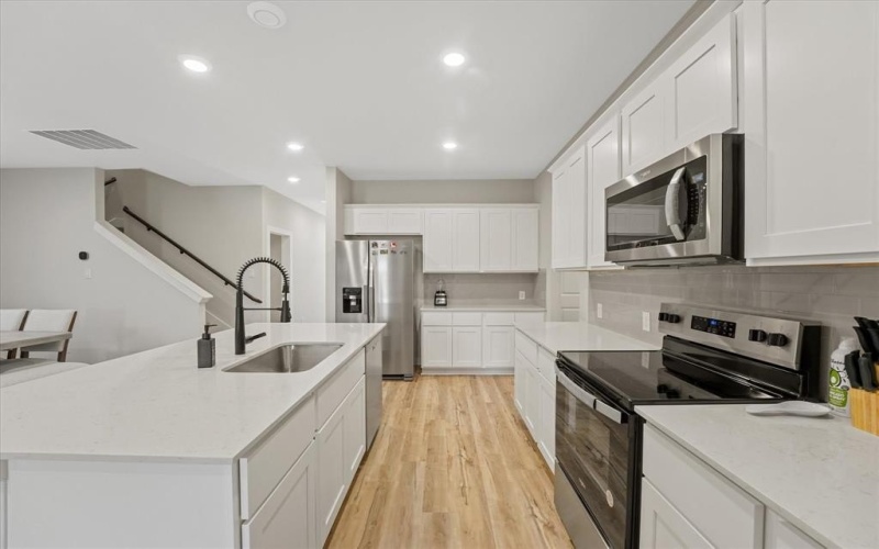 64 Palouse Street, Red Oak, TX 75154, 3 Bedrooms Bedrooms, ,2 BathroomsBathrooms,Residential,For Sale,64 Palouse Street,0,21075680