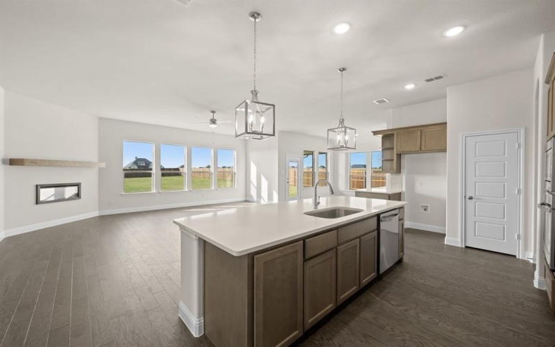 105 Grey Wolf Court, Godley, TX 76044, 3 Habitaciones Habitaciones , ,2 BañosBaños,Residential,En Venta,105 Grey Wolf Court,0,21079117