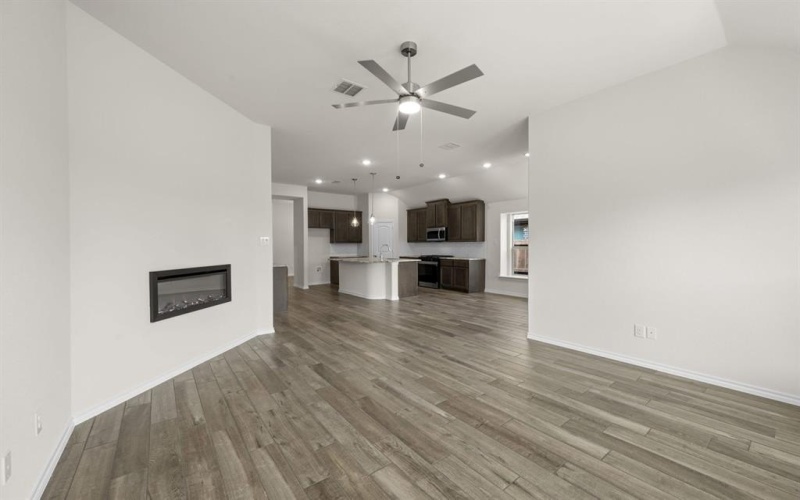 7740 Gatevine Avenue, Joshua, TX 76058, 3 Bedrooms Bedrooms, ,2 BathroomsBathrooms,Residential,For Sale,7740 Gatevine Avenue,0,21079129