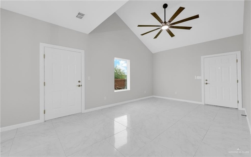 1007 Hidden Hills Street, Mission, TX 78572, ,Residential Multi Family,En Venta,1007 Hidden Hills Street,460174