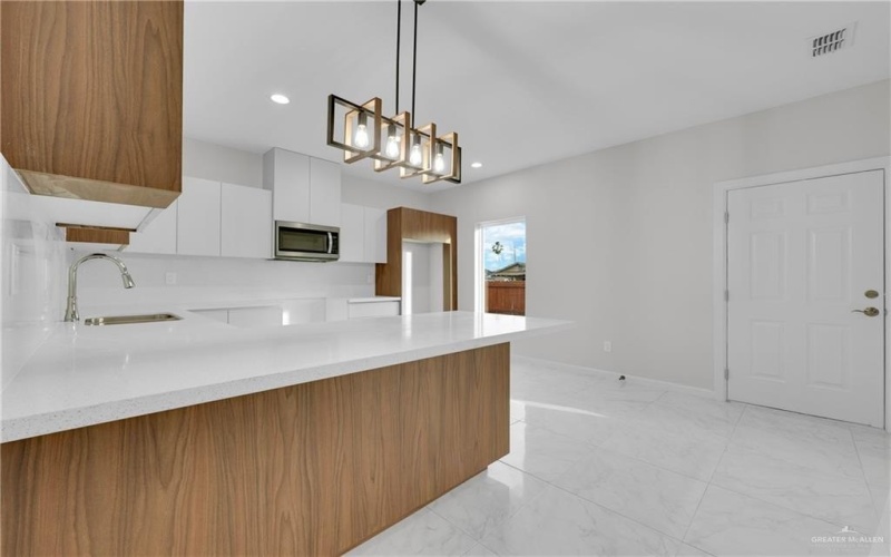 1007 Hidden Hills Street, Mission, TX 78572, ,Residential Multi Family,En Venta,1007 Hidden Hills Street,460174