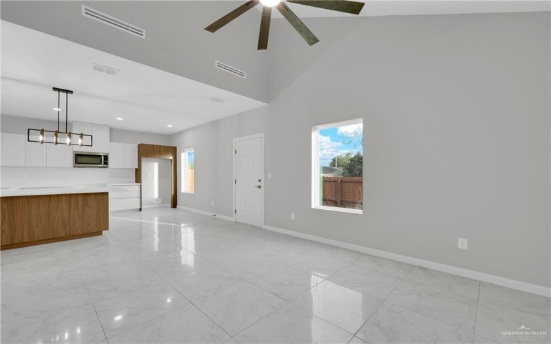 1007 Hidden Hills Street, Mission, TX 78572, ,Residential Multi Family,En Venta,1007 Hidden Hills Street,460174