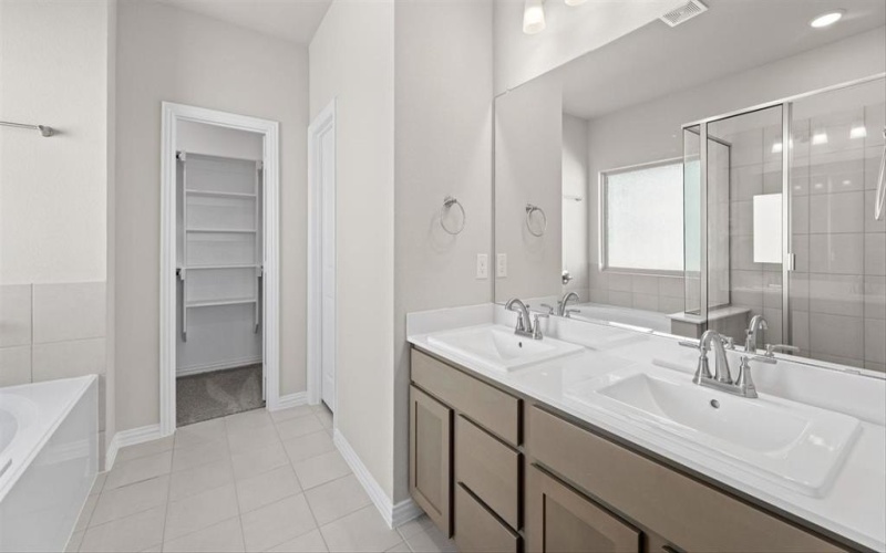 2369 Rams Horn Drive, Waxahachie, TX 75167, 3 Habitaciones Habitaciones , ,2 BañosBaños,Residential,En Venta,2369 Rams Horn Drive,0,21079514