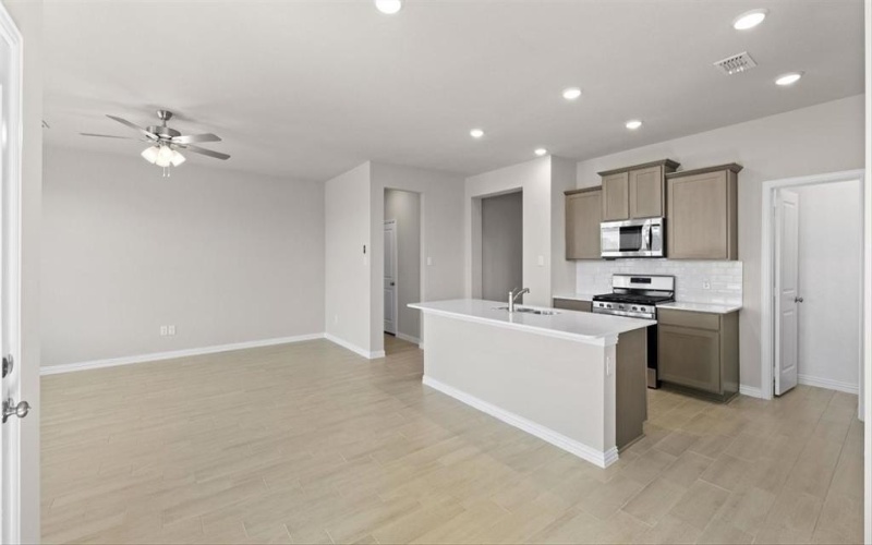 2369 Rams Horn Drive, Waxahachie, TX 75167, 3 Habitaciones Habitaciones , ,2 BañosBaños,Residential,En Venta,2369 Rams Horn Drive,0,21079514