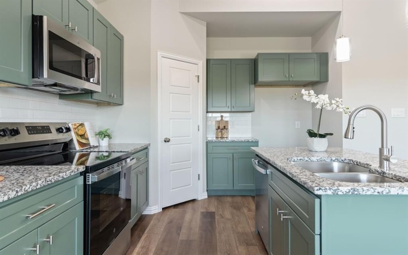 216 Lead Creek Drive, Fort Worth, TX 76131, 4 Habitaciones Habitaciones , ,2 BañosBaños,Residential,En Venta,216 Lead Creek Drive,0,21079645