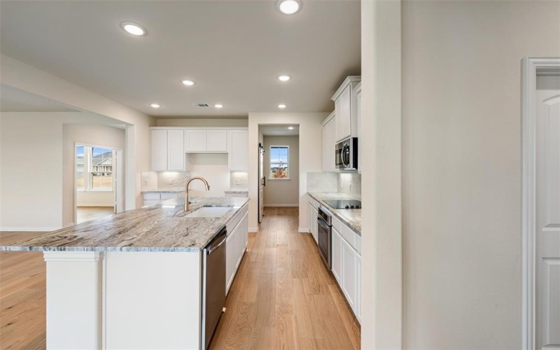 142 Snowy Owl Trail, New Fairview, TX 76078, 3 Bedrooms Bedrooms, ,2 BathroomsBathrooms,Residential,For Sale,142 Snowy Owl Trail,0,21079685