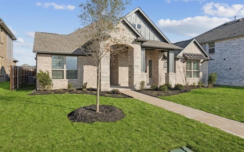 1000 Sunflower Street, Crowley, TX 76036, 4 Habitaciones Habitaciones , ,3 BañosBaños,Residential,En Venta,1000 Sunflower Street,0,21079830