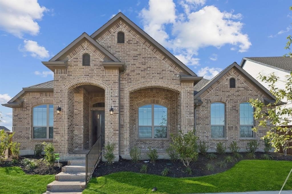 1117 Painted Lady Drive, Crowley, TX 76036, 4 Bedrooms Bedrooms, ,3 BathroomsBathrooms,Residential,For Sale,1117 Painted Lady Drive,0,21079837