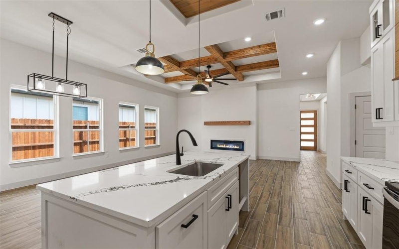 5845 Black Pine Circle, Granbury, TX 76048, 3 Bedrooms Bedrooms, ,2 BathroomsBathrooms,Residential,For Sale,5845 Black Pine Circle,0,21079900