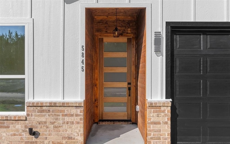5845 Black Pine Circle, Granbury, TX 76048, 3 Bedrooms Bedrooms, ,2 BathroomsBathrooms,Residential,For Sale,5845 Black Pine Circle,0,21079900