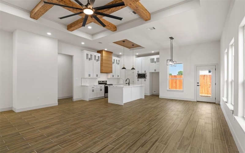 5845 Black Pine Circle, Granbury, TX 76048, 3 Bedrooms Bedrooms, ,2 BathroomsBathrooms,Residential,For Sale,5845 Black Pine Circle,0,21079900