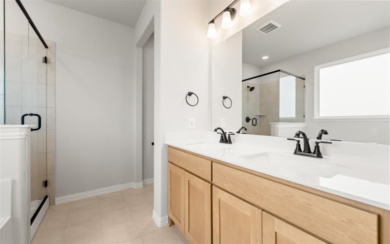 121 Snowy Owl Trail, New Fairview, TX 76078, 4 Bedrooms Bedrooms, ,3 BathroomsBathrooms,Residential,For Sale,121 Snowy Owl Trail,0,21079906