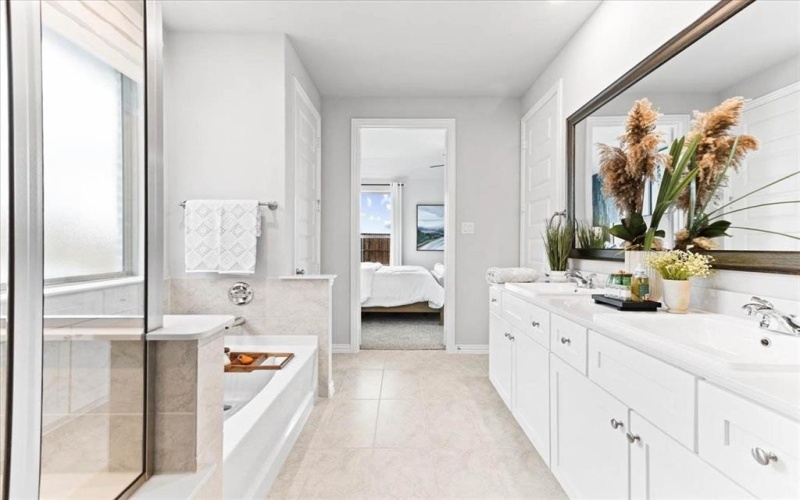 4601 Lyre Leaf Drive, Fort Worth, TX 76036, 4 Habitaciones Habitaciones , ,3 BañosBaños,Residential,En Venta,4601 Lyre Leaf Drive,0,21079923
