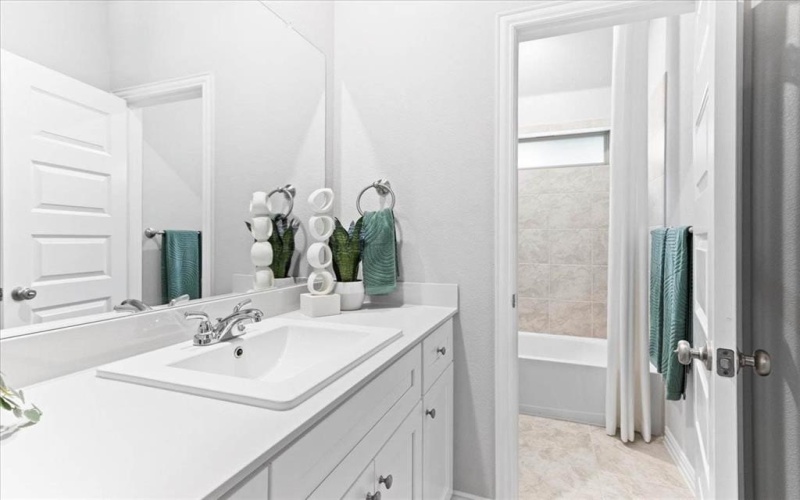 4601 Lyre Leaf Drive, Fort Worth, TX 76036, 4 Habitaciones Habitaciones , ,3 BañosBaños,Residential,En Venta,4601 Lyre Leaf Drive,0,21079923