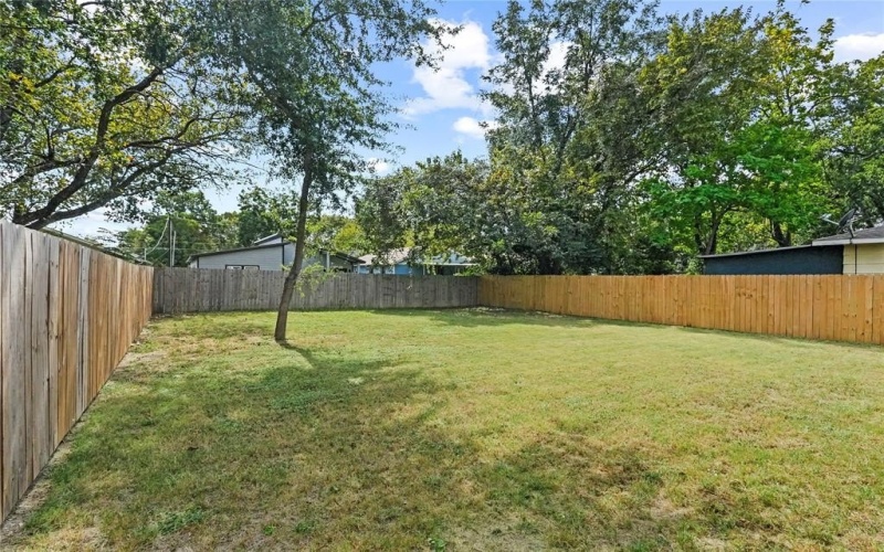 4550 Luzon Street, Dallas, TX 75216, 4 Bedrooms Bedrooms, ,2 BathroomsBathrooms,Residential,For Sale,4550 Luzon Street,0,21078359