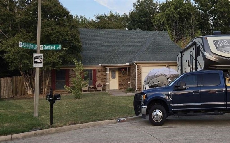 4202 Sheffield Drive, Grand Prairie, TX 75052, 3 Habitaciones Habitaciones , ,2 BañosBaños,Residential,En Venta,4202 Sheffield Drive,0,21078972