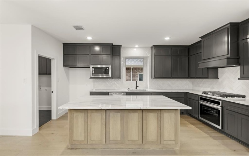 8137 Twin Creek Trail, Rowlett, TX 75089, 4 Habitaciones Habitaciones , ,3 BañosBaños,Residential,En Venta,8137 Twin Creek Trail,0,21079046