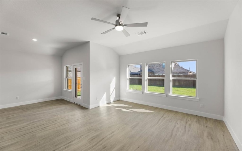 228 Tradd Street, Glenn Heights, TX 75154, 4 Bedrooms Bedrooms, ,2 BathroomsBathrooms,Residential,For Sale,228 Tradd Street,0,21079079