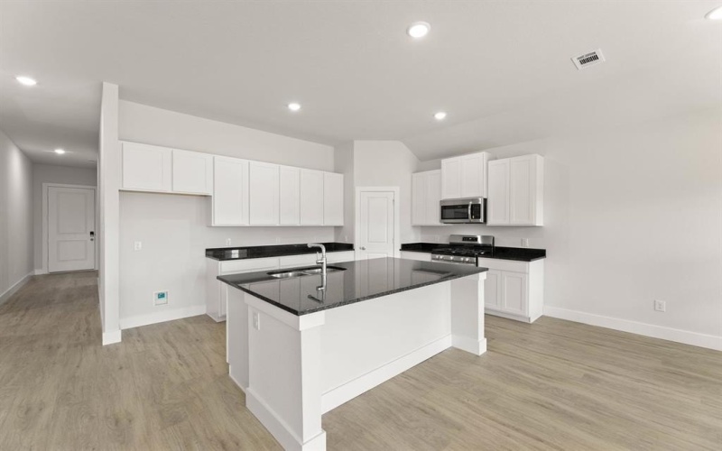 228 Tradd Street, Glenn Heights, TX 75154, 4 Bedrooms Bedrooms, ,2 BathroomsBathrooms,Residential,For Sale,228 Tradd Street,0,21079079