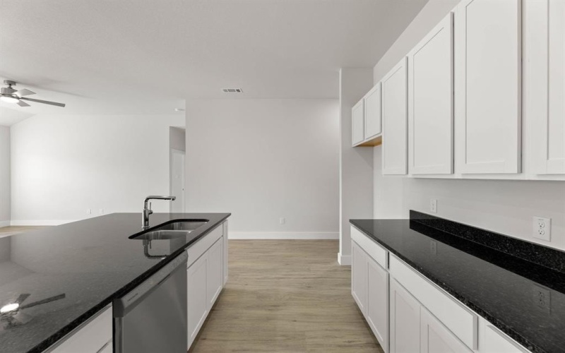 228 Tradd Street, Glenn Heights, TX 75154, 4 Bedrooms Bedrooms, ,2 BathroomsBathrooms,Residential,For Sale,228 Tradd Street,0,21079079