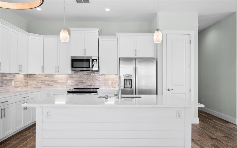 1007 S Live Oak Street, Rockport, TX 78382, 3 Habitaciones Habitaciones , ,2 BañosBaños,Residential,En Venta,1007 S Live Oak Street,0,465995