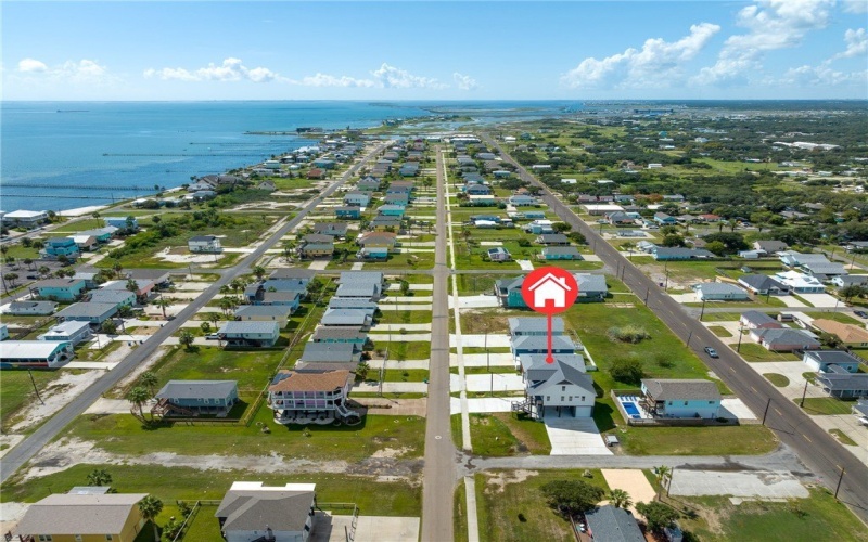 1007 S Live Oak Street, Rockport, TX 78382, 3 Habitaciones Habitaciones , ,2 BañosBaños,Residential,En Venta,1007 S Live Oak Street,0,465995