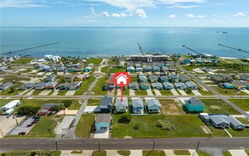 1007 S Live Oak Street, Rockport, TX 78382, 3 Habitaciones Habitaciones , ,2 BañosBaños,Residential,En Venta,1007 S Live Oak Street,0,465995