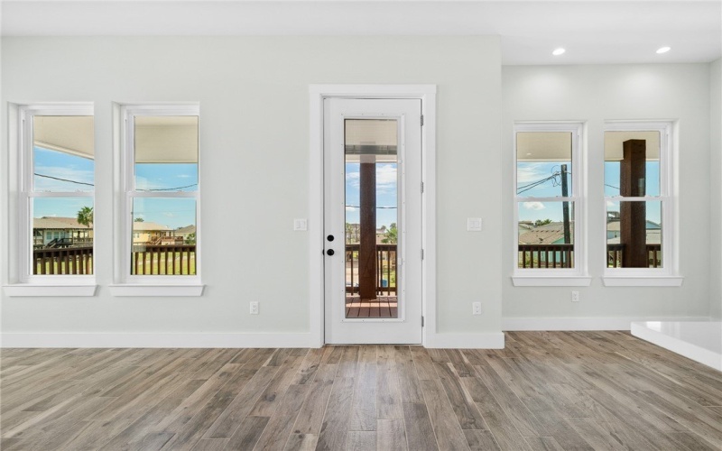 1007 S Live Oak Street, Rockport, TX 78382, 3 Habitaciones Habitaciones , ,2 BañosBaños,Residential,En Venta,1007 S Live Oak Street,0,465995