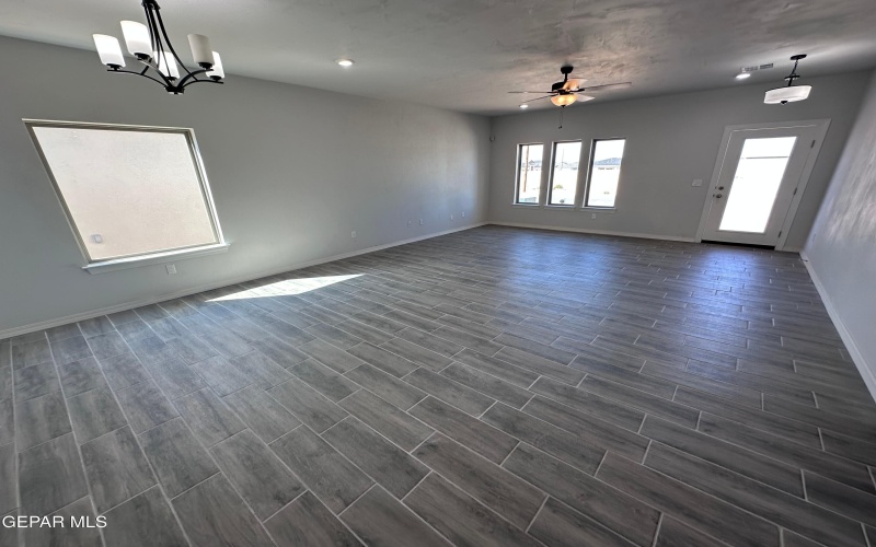 14532 Johnny Mata Drive, El Paso, TX 79938, 4 Habitaciones Habitaciones , ,1 BañoBaños,Residential,En Venta,14532 Johnny Mata Drive,0,931624