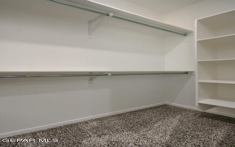 13900 Carolina Ponce Avenue, El Paso, TX 79928, 5 Bedrooms Bedrooms, ,2 BathroomsBathrooms,Residential,For Sale,13900 Carolina Ponce Avenue,0,931632