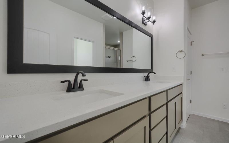 13900 Carolina Ponce Avenue, El Paso, TX 79928, 5 Bedrooms Bedrooms, ,2 BathroomsBathrooms,Residential,For Sale,13900 Carolina Ponce Avenue,0,931632