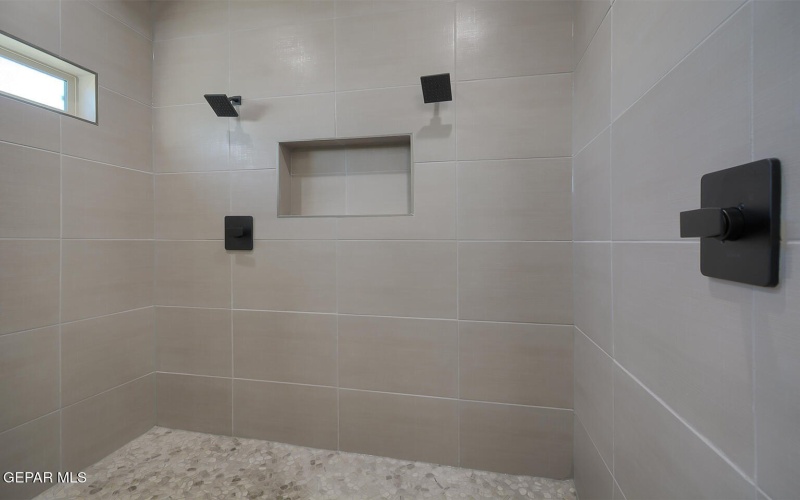 13900 Carolina Ponce Avenue, El Paso, TX 79928, 5 Bedrooms Bedrooms, ,2 BathroomsBathrooms,Residential,For Sale,13900 Carolina Ponce Avenue,0,931632