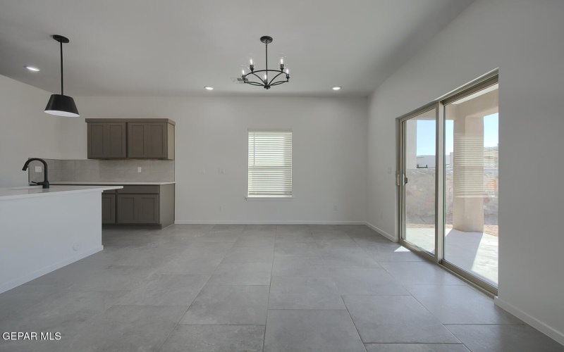 13900 Carolina Ponce Avenue, El Paso, TX 79928, 5 Bedrooms Bedrooms, ,2 BathroomsBathrooms,Residential,For Sale,13900 Carolina Ponce Avenue,0,931632