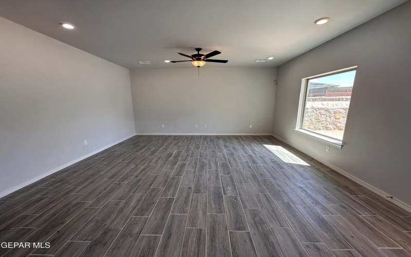 5005 ANDREW JOREL Drive, El Paso, TX 79938, 3 Habitaciones Habitaciones , ,Residential,En Venta,5005 ANDREW JOREL Drive,0,931633