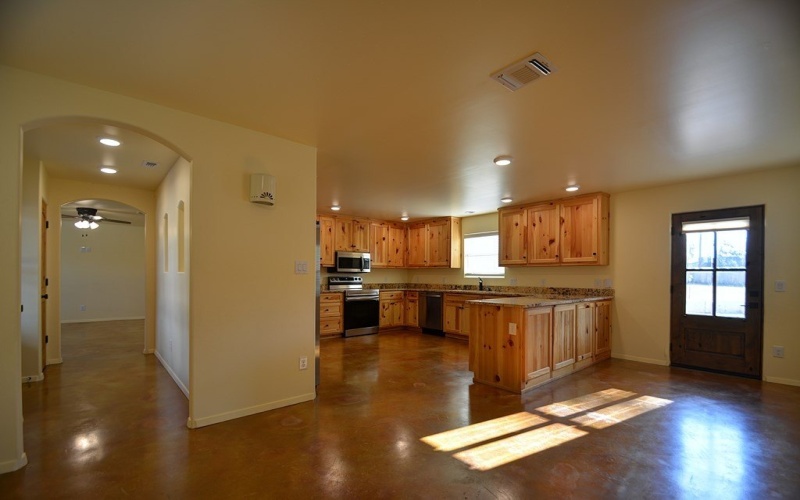 1846 White Tail Ln, Bandera, TX 78003, 5 Habitaciones Habitaciones , ,2 BañosBaños,Residential,En Venta,1846 White Tail Ln,0,120511