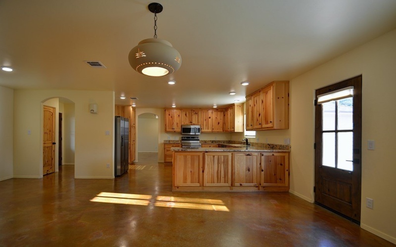 1846 White Tail Ln, Bandera, TX 78003, 5 Habitaciones Habitaciones , ,2 BañosBaños,Residential,En Venta,1846 White Tail Ln,0,120511