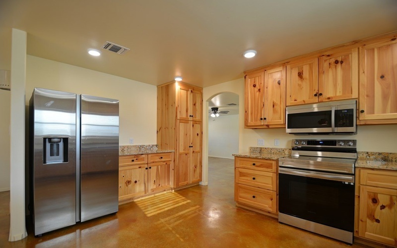 1846 White Tail Ln, Bandera, TX 78003, 5 Habitaciones Habitaciones , ,2 BañosBaños,Residential,En Venta,1846 White Tail Ln,0,120511