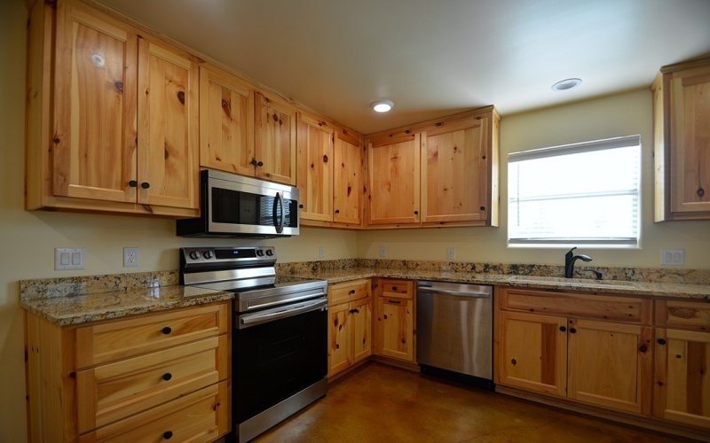 1846 White Tail Ln, Bandera, TX 78003, 5 Habitaciones Habitaciones , ,2 BañosBaños,Residential,En Venta,1846 White Tail Ln,0,120511