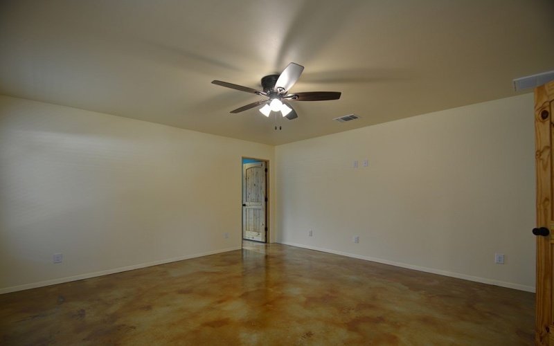 1846 White Tail Ln, Bandera, TX 78003, 5 Habitaciones Habitaciones , ,2 BañosBaños,Residential,En Venta,1846 White Tail Ln,0,120511