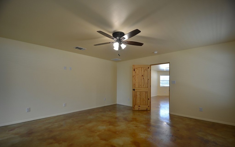 1846 White Tail Ln, Bandera, TX 78003, 5 Habitaciones Habitaciones , ,2 BañosBaños,Residential,En Venta,1846 White Tail Ln,0,120511