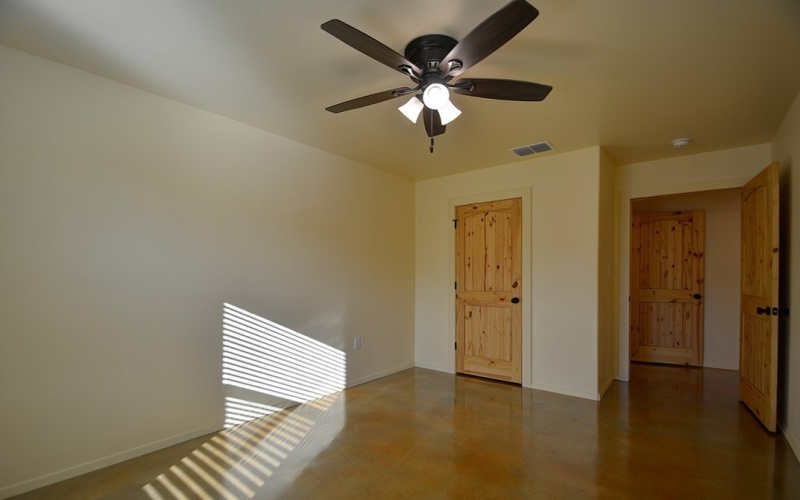 1846 White Tail Ln, Bandera, TX 78003, 5 Habitaciones Habitaciones , ,2 BañosBaños,Residential,En Venta,1846 White Tail Ln,0,120511