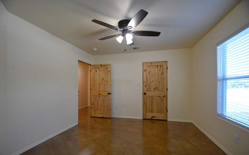 1846 White Tail Ln, Bandera, TX 78003, 5 Habitaciones Habitaciones , ,2 BañosBaños,Residential,En Venta,1846 White Tail Ln,0,120511