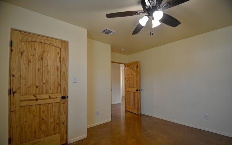 1846 White Tail Ln, Bandera, TX 78003, 5 Habitaciones Habitaciones , ,2 BañosBaños,Residential,En Venta,1846 White Tail Ln,0,120511