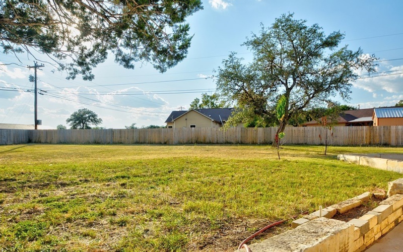 1846 White Tail Ln, Bandera, TX 78003, 5 Habitaciones Habitaciones , ,2 BañosBaños,Residential,En Venta,1846 White Tail Ln,0,120511