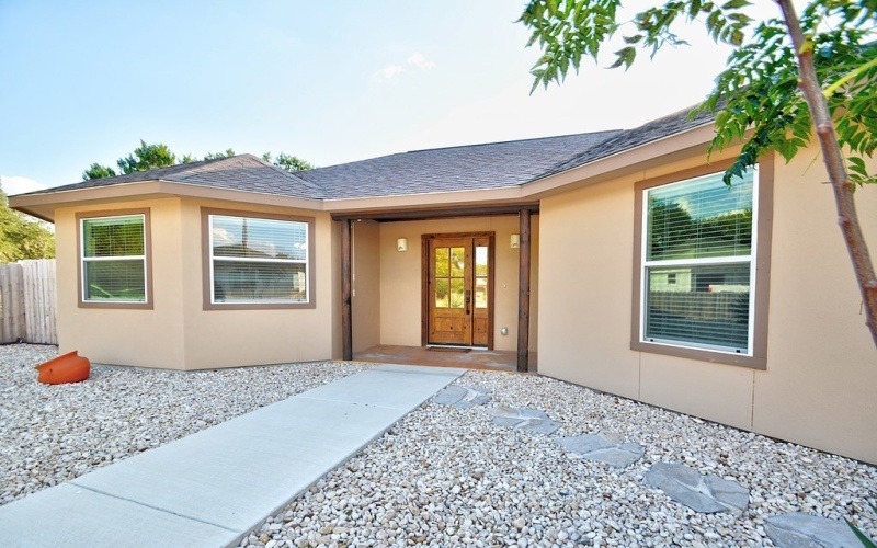 1846 White Tail Ln, Bandera, TX 78003, 5 Habitaciones Habitaciones , ,2 BañosBaños,Residential,En Venta,1846 White Tail Ln,0,120511